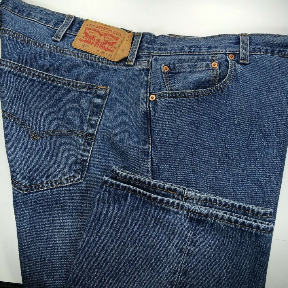 Levis 501 Mens Original Fit Blue Jeans Button‎ Fly 42×30